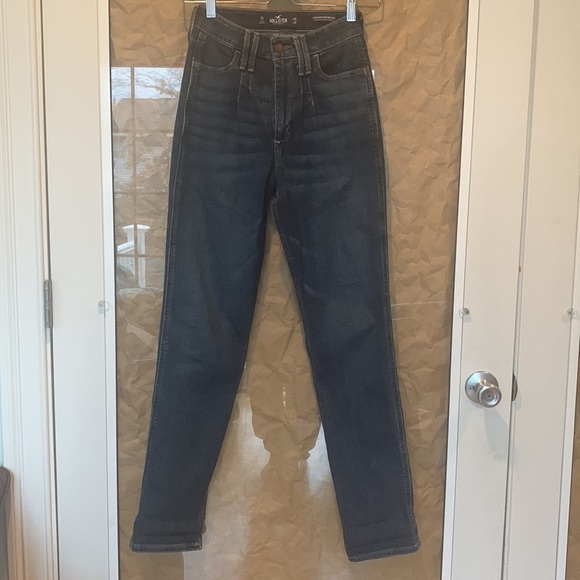 Hollister | Ultra High-Rise Mom Vintage Wash Stretch Blue Y2K Jeans 25 x 27 1R - Picture 1 of 16